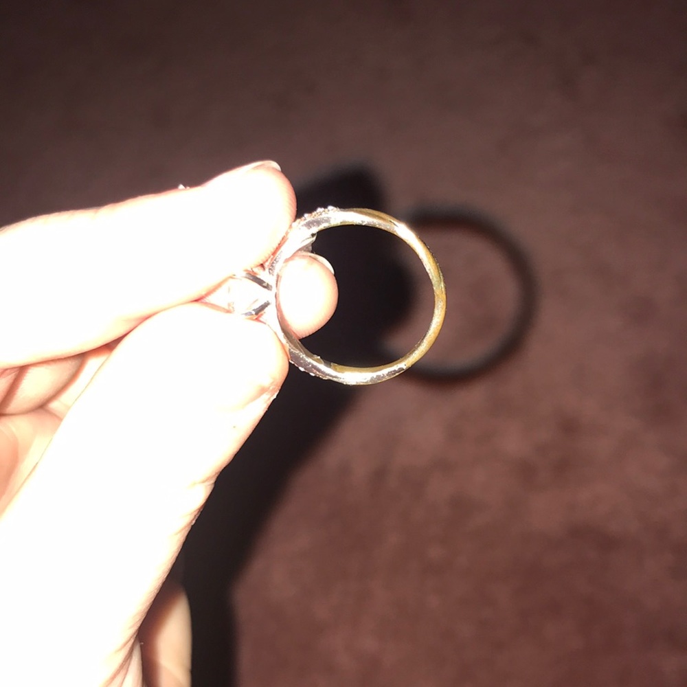 Ring - Picture 4 of 4